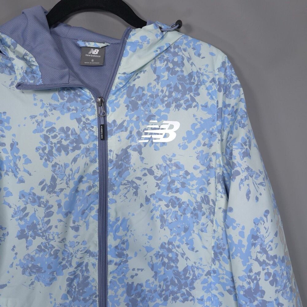 NEW BALANCE Women’s New Active Hoodie SMALL Windbreaker Floral Blue Jacket - Picture 9 of 13